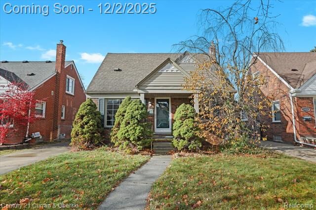 Property Photo: 2604 Venice Street MI 48124