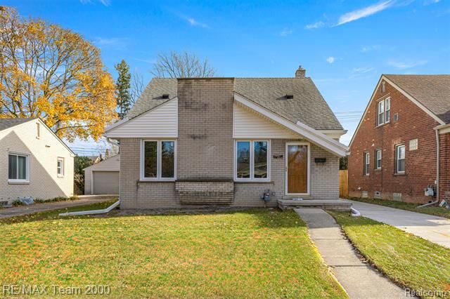 Property Photo:  2029 Edgewood Street  MI 48124 