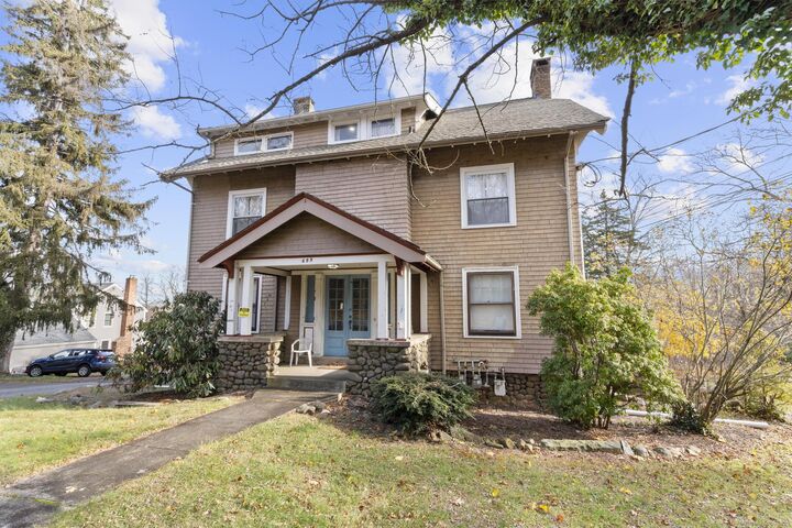 Property Photo: 699 Forest Road CT 06516