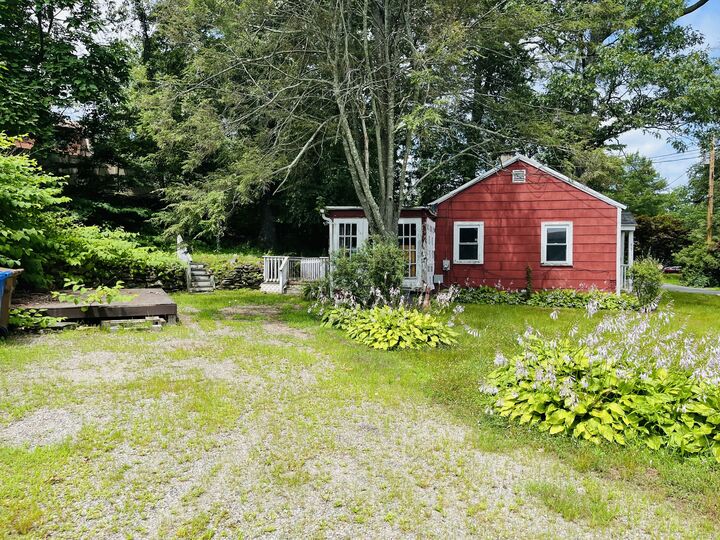 Property Photo:  35 Saginaw Trail  CT 06484 