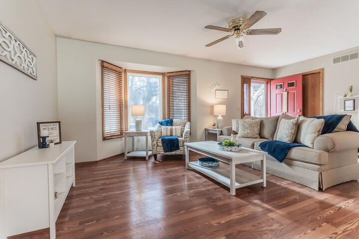 Property Photo:  704 Tyson  Street  IA 51534 