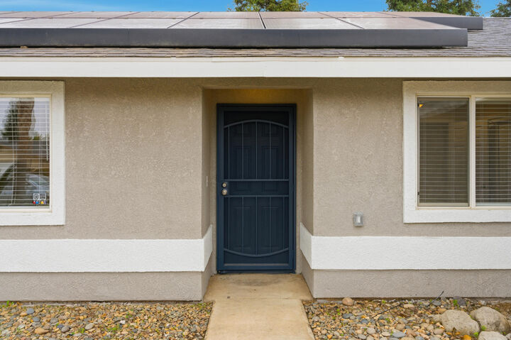 Property Photo: 2344 N Turner Ct Court CA 93291