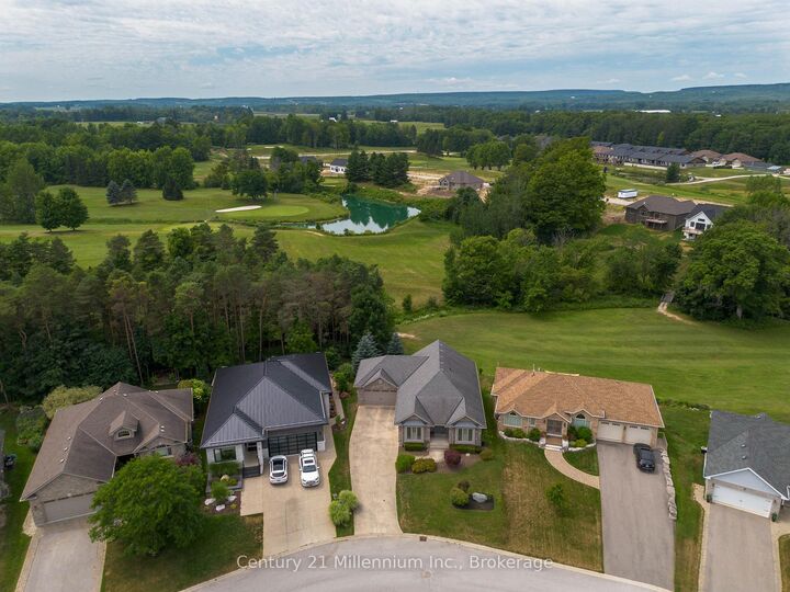 Photo de la propriété:  6 Glen Abbey Court  ON N4L 1Y4 