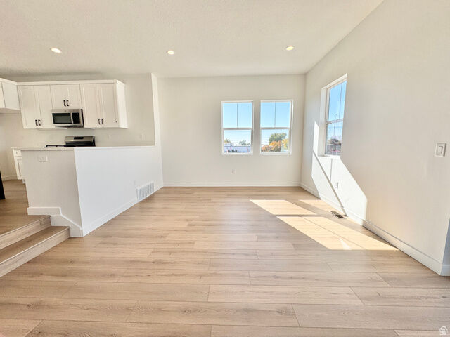 Property Photo:  1652 N 1600 W  UT 84041 