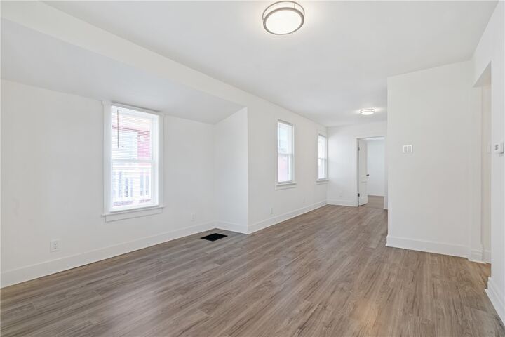 Property Photo: 1607 Fredell St PA 15210