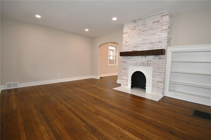 Property Photo: 1213 McNeilly Ave PA 15216