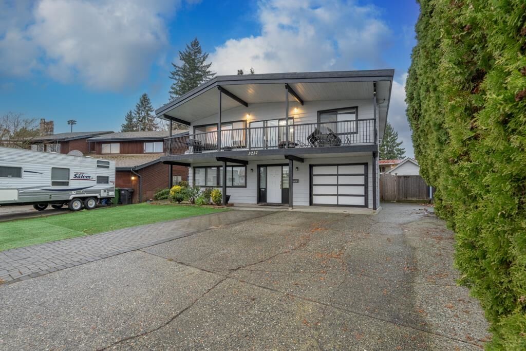 Photo de la propriété:  3237 Atwater Crescent  BC V2T 4L1 