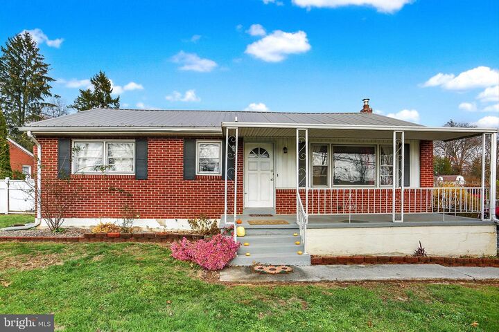 Property Photo: 2588 Spring Garden Drive PA 17057