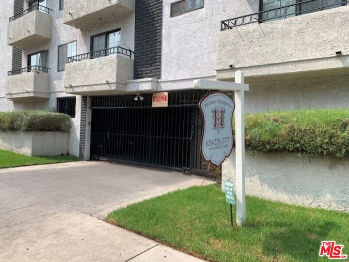 Property Photo: 4353 Coldwater Canyon Ave CA 91604