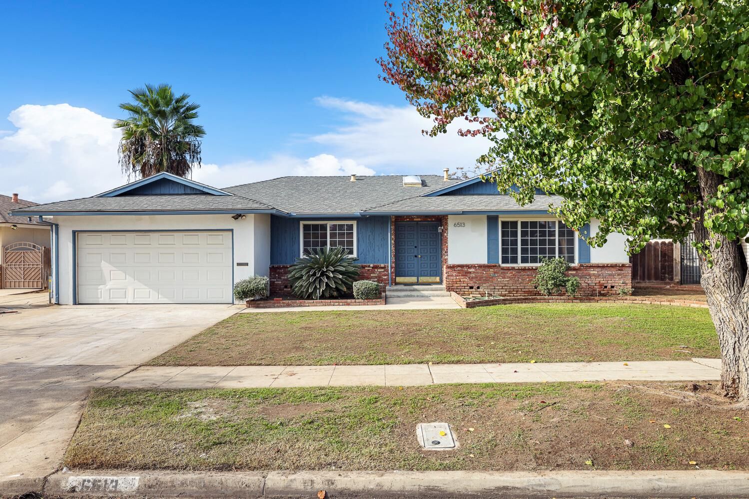 Property Photo:  6513 N Anna Street  CA 93710 