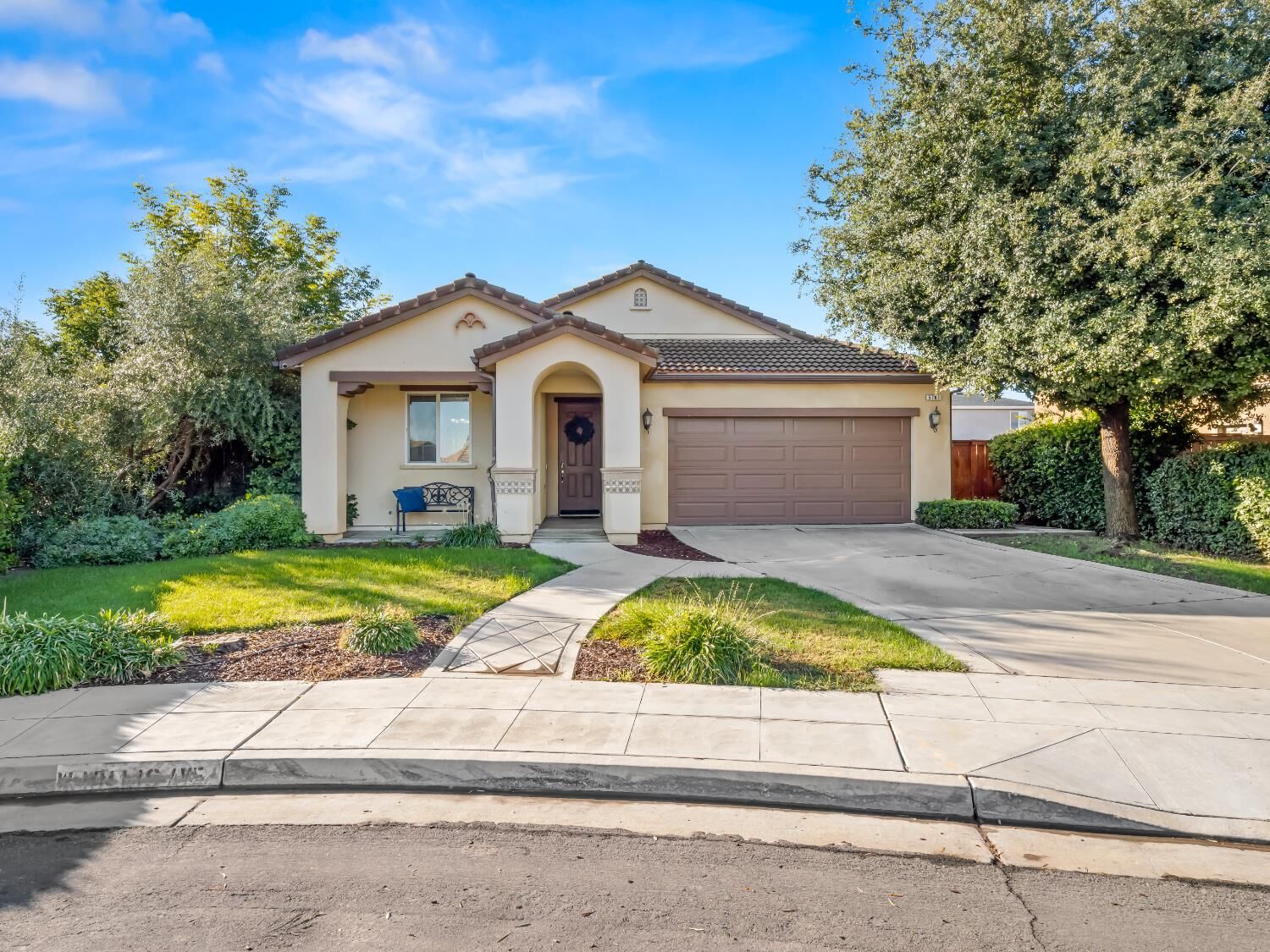 Property Photo:  5761 W Willis Avenue  CA 93722 