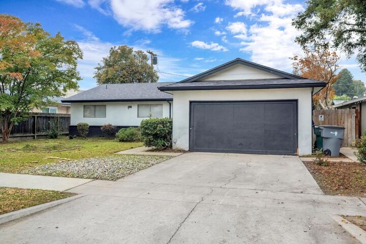 Property Photo:  4813 E San Gabriel Avenue  CA 93726 