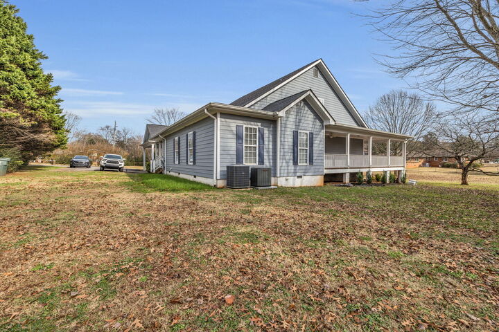 Property Photo: 2036 Hickory Valley Road TN 37421
