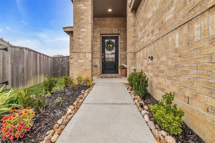 Property Photo:  3003 Halleton Court  TX 77365 