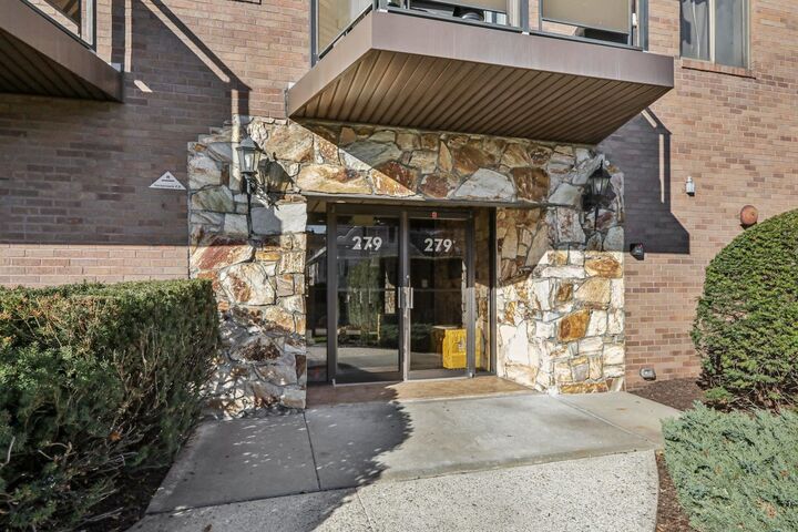 Property Photo: 279 Clark St A7 NJ 07601