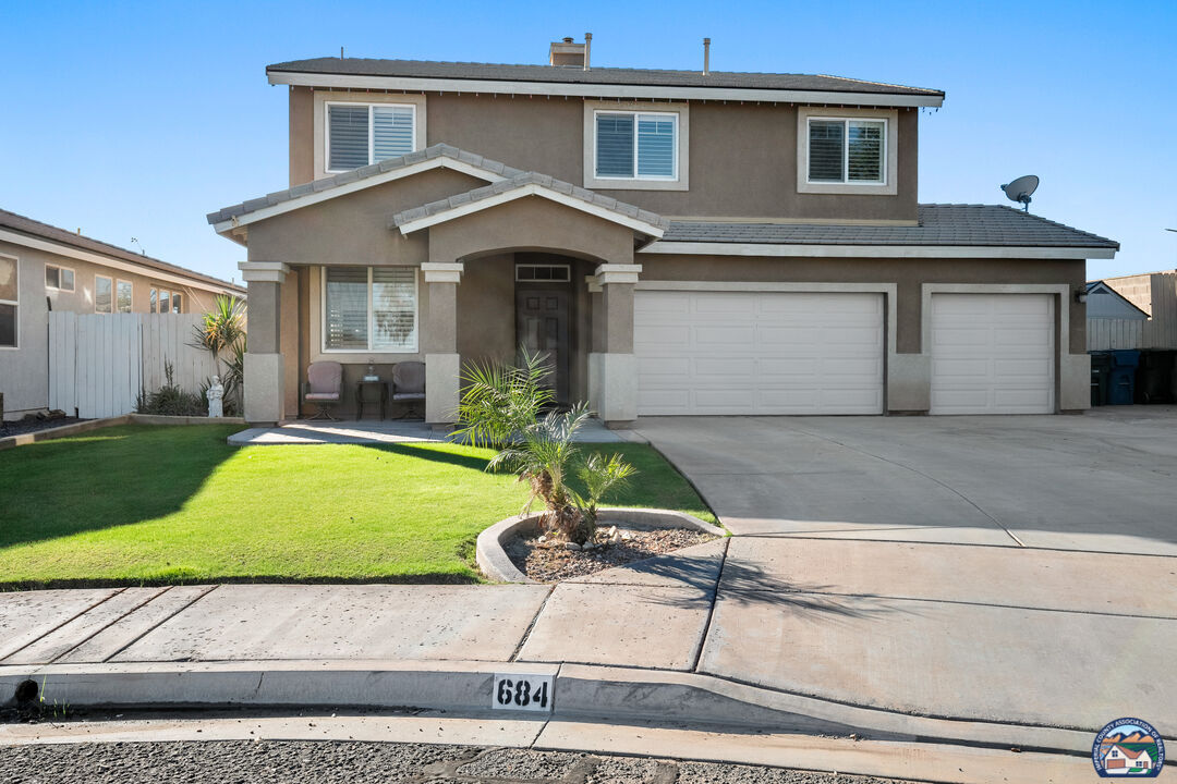 Property Photo:  684   Boley Field Dr  CA 92251 