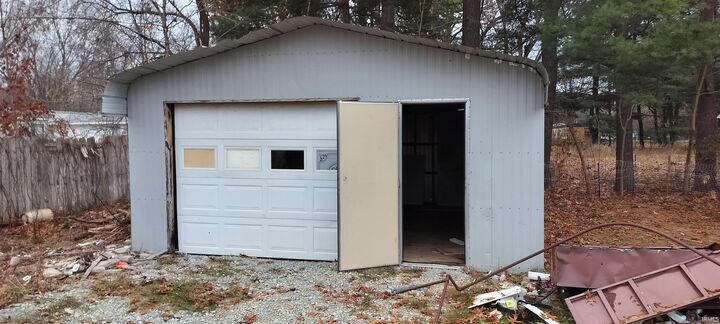 Property Photo: 52290 County Road 101 IN 46514-9779