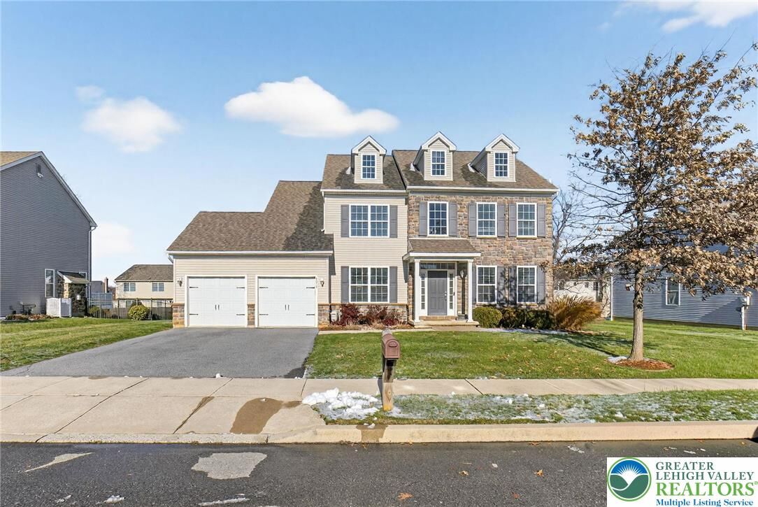 Property Photo:  4055 Walter Road  PA 18020 