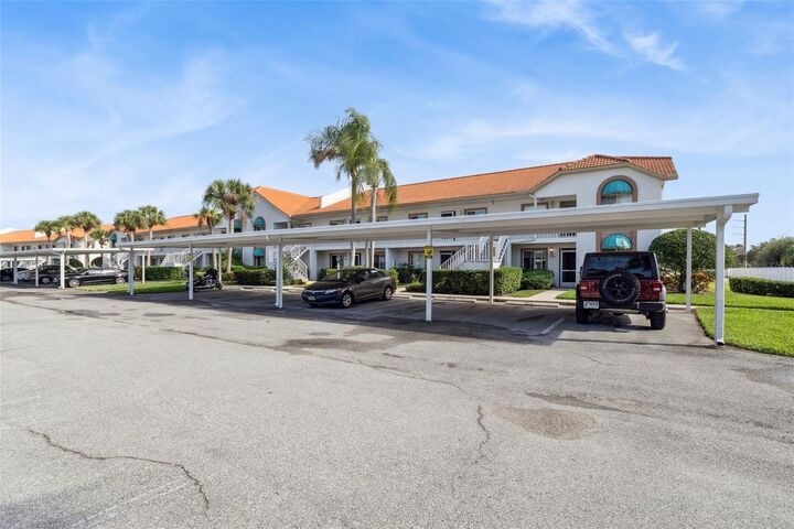 Property Photo: 4306 Madeira Court 3335 FL 34233