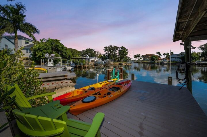 Property Photo:  110 Carlyle Circle  FL 34683 