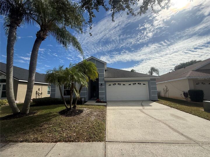 Property Photo: 2710 Talova Drive FL 32837