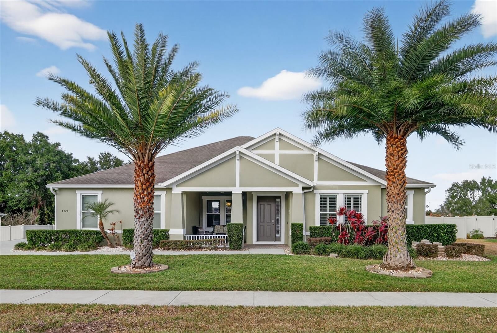 Property Photo:  4473 Berry Oak Drive  FL 32712 