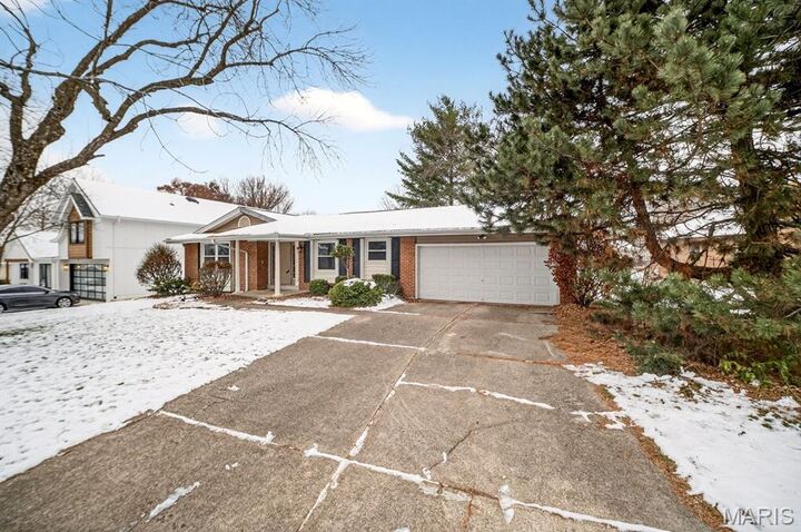 Property Photo:  4 Riviera Court  MO 63367 