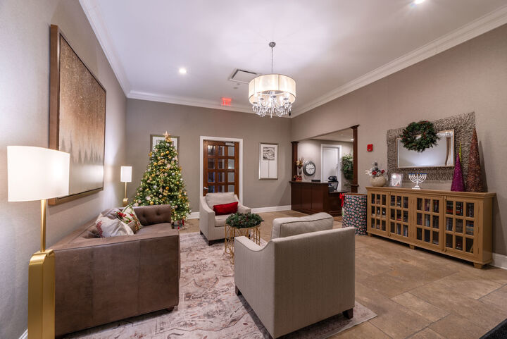 Property Photo:  151 W Wing Street 301  IL 60005 