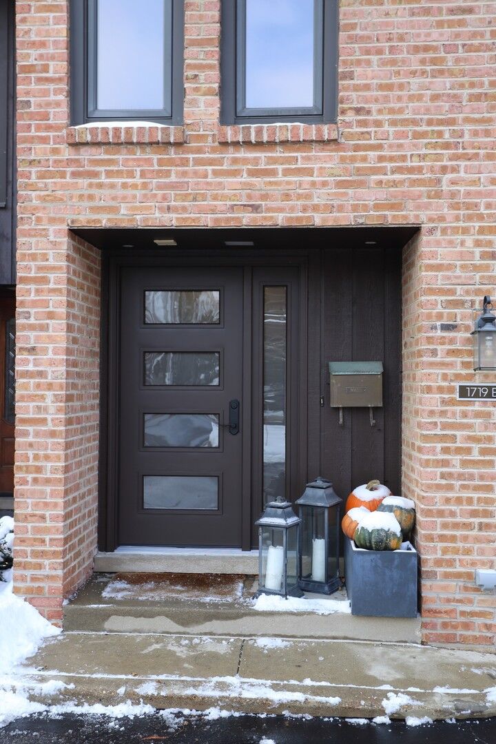 Property Photo: 1719 Wildberry Drive B IL 60025