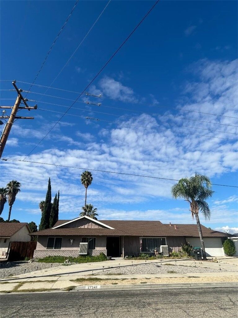 Property Photo:  27341 Meridian Street  CA 92544 