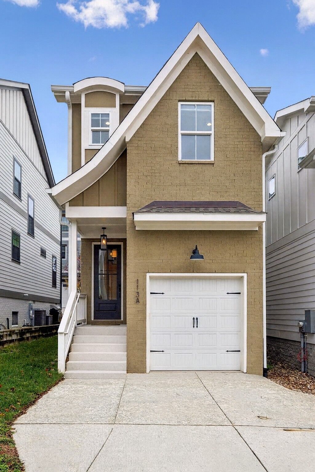 Property Photo: 113A Oceola Ave TN 37209