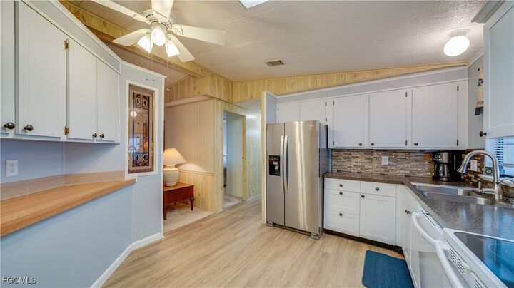 Property Photo:  620 Horizon Drive  FL 33903 