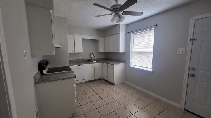 Property Photo: 4716 Old Benbrook Road TX 76116