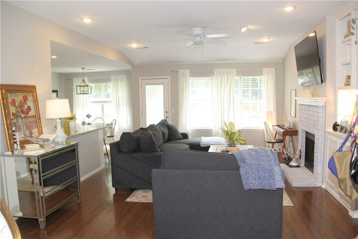 Property Photo:  2547 W Arthur Hart Street  AR 72703 