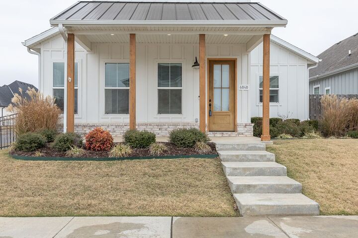 Property Photo: 6848 Summer Hill Cove AR 72762