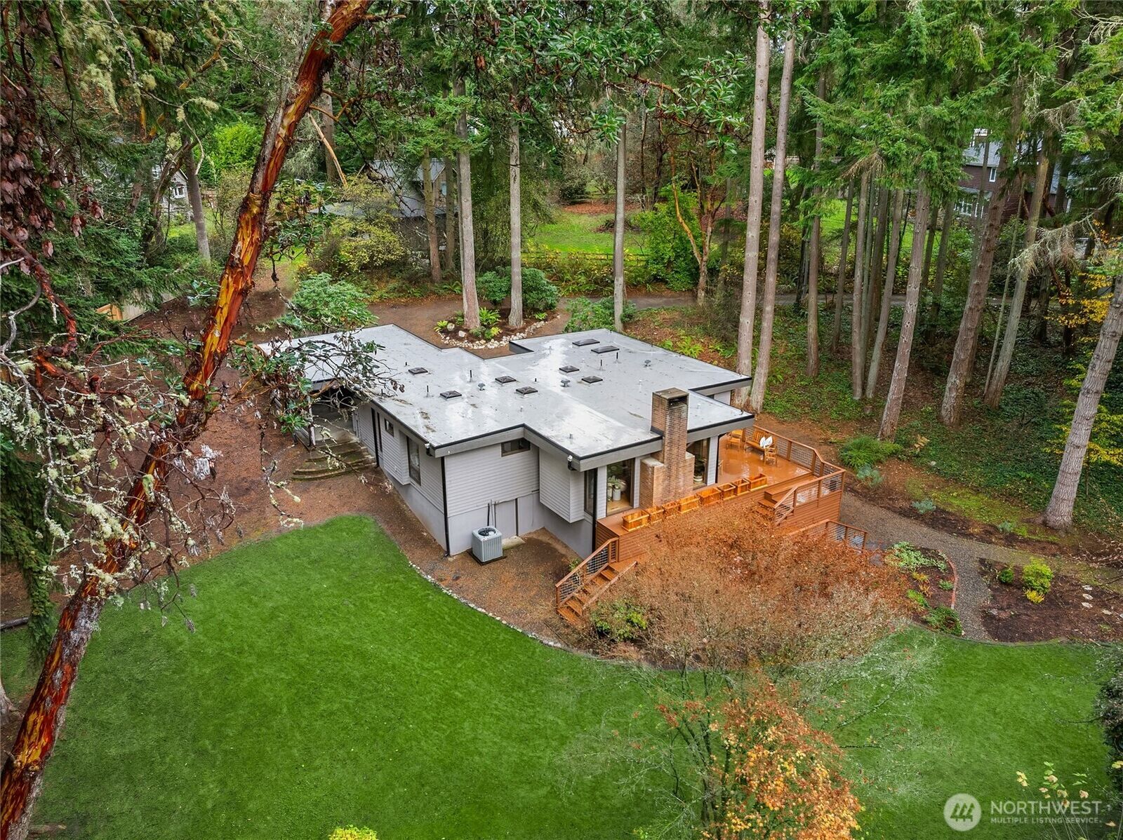 Property Photo: 10871 Manitou Beach Drive NE WA 98110