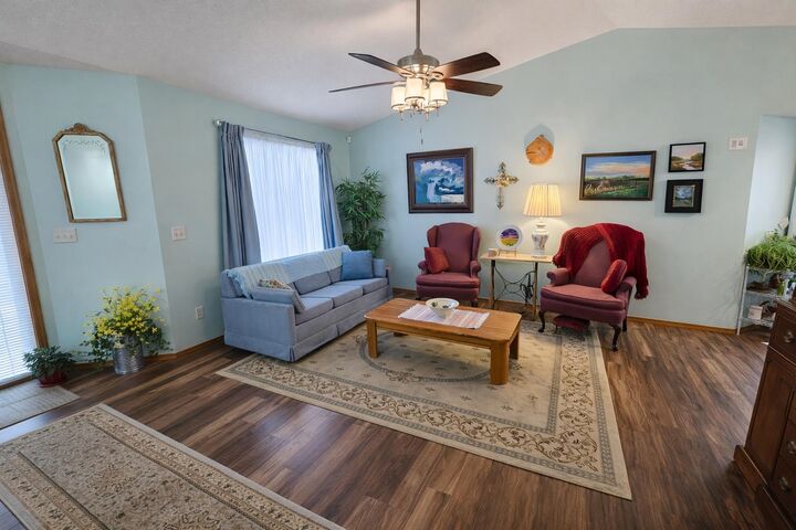 Property Photo: 2116 Kingsley St KS 67114