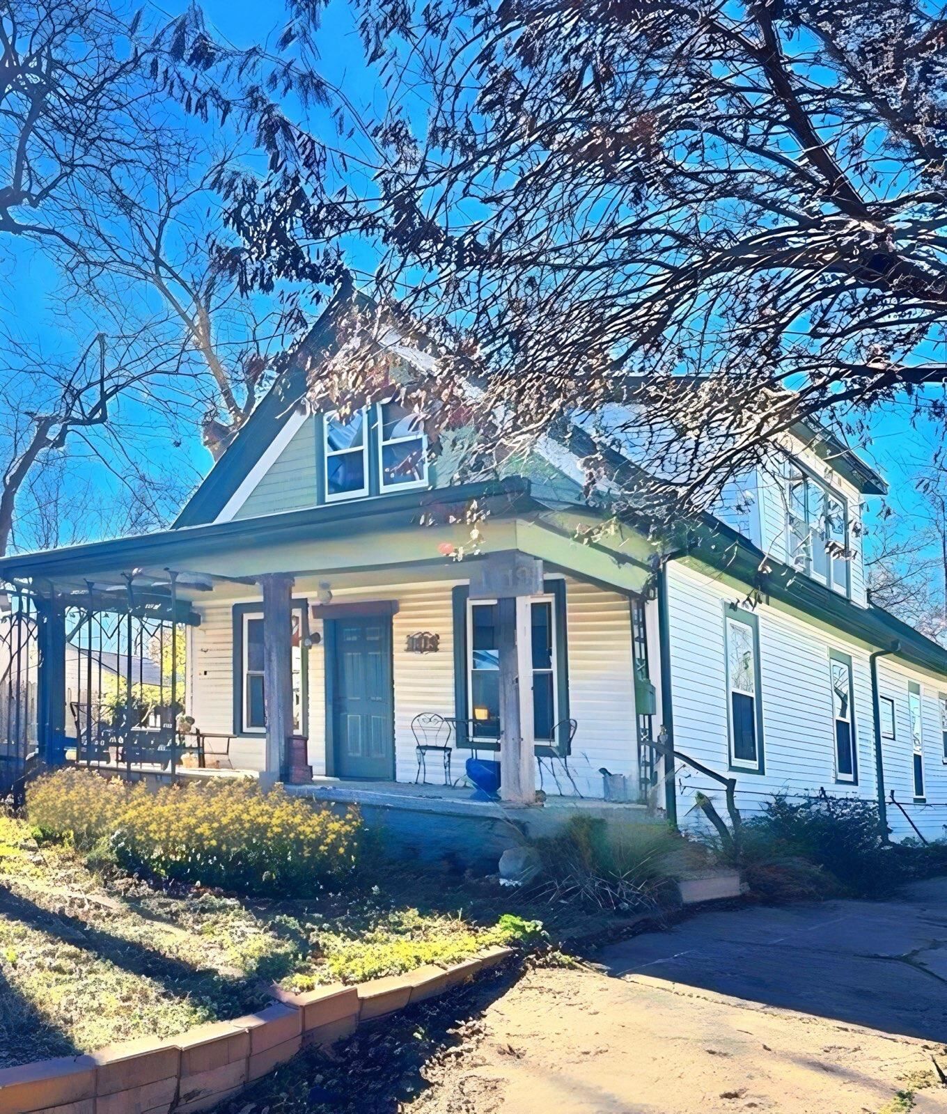 Property Photo:  1919 N Payne  KS 67203 