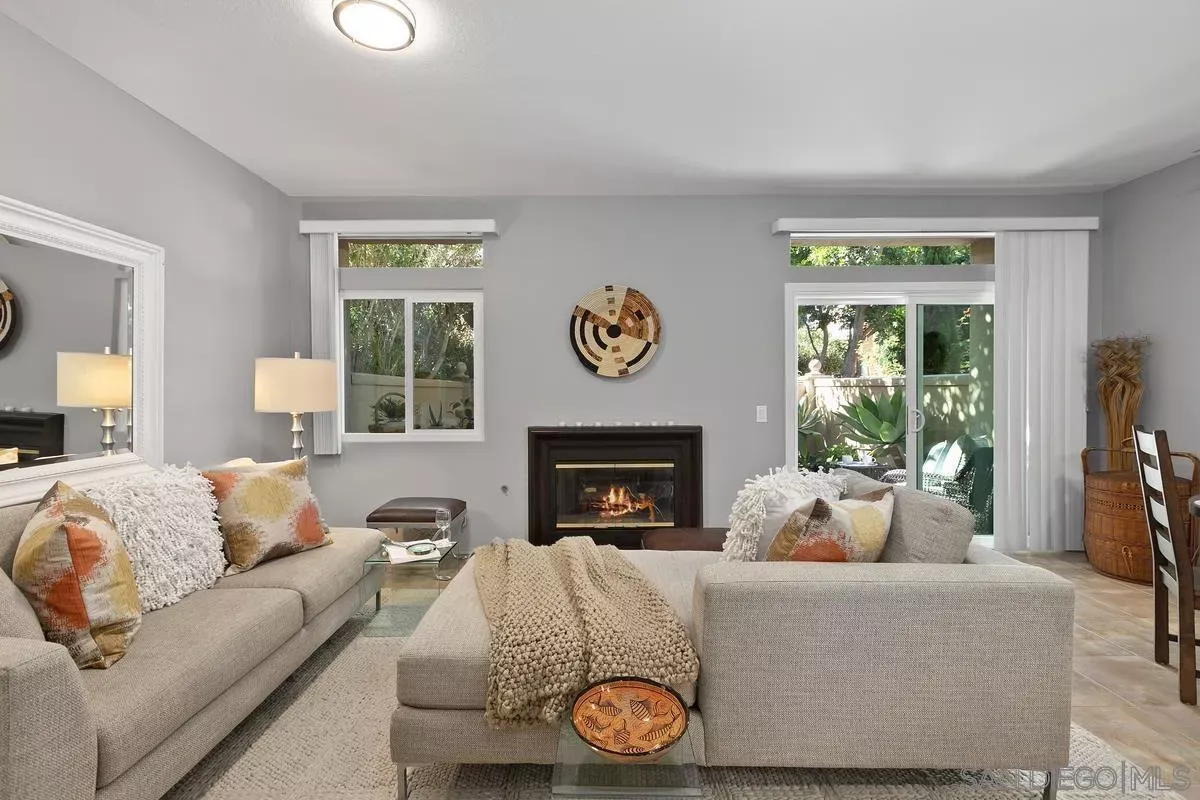 Property Photo: 7274 Shoreline Dr 118 CA 92122