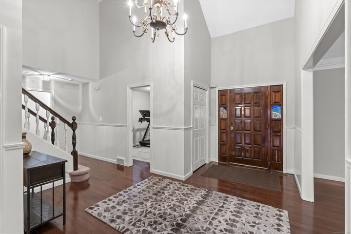 Property Photo:  26 Berwyn Road  CT 06107 