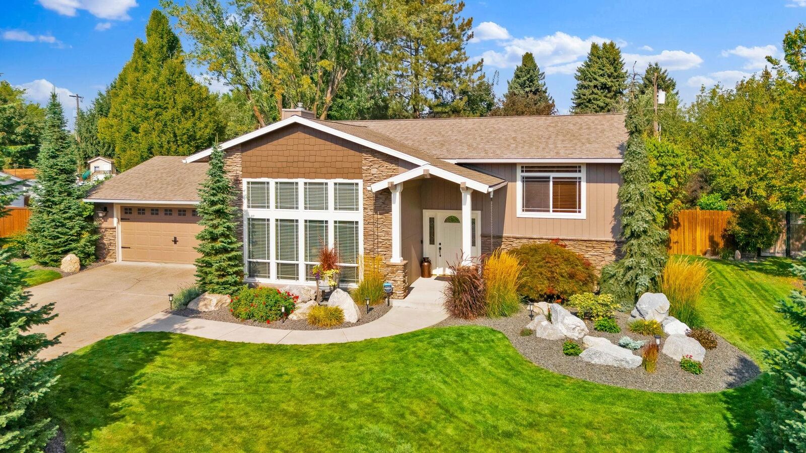 Property Photo:  14207 E Cataldo Ave  WA 99216 