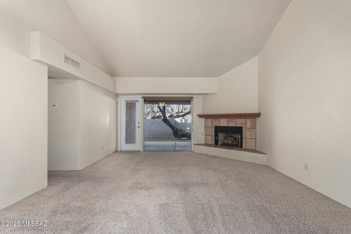 Property Photo: 2167 E Gazania Lane AZ 85719
