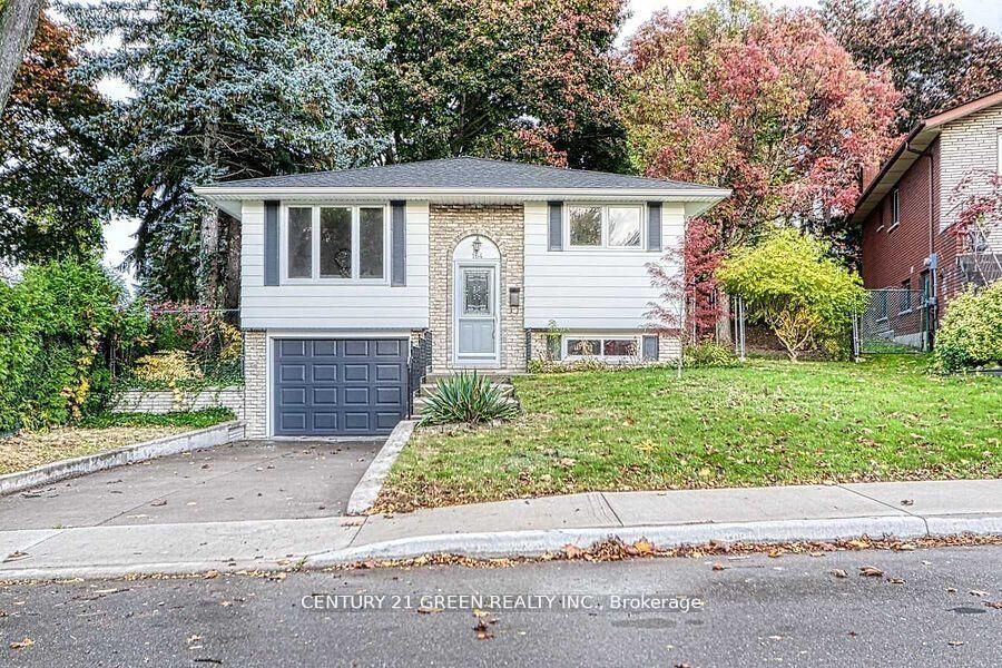 Property Photo:  164 Gardiner Drive  ON L9C 6N4 