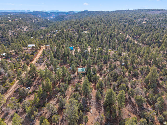 Property Photo: 15 Pine St 15 UT 84758