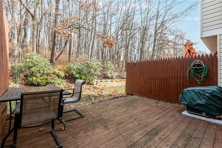 Property Photo:  504 Lexington Dr  PA 15001 