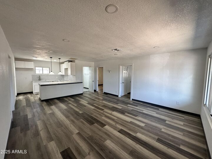 Property Photo:  1214 E Henry Street  AZ 85288 
