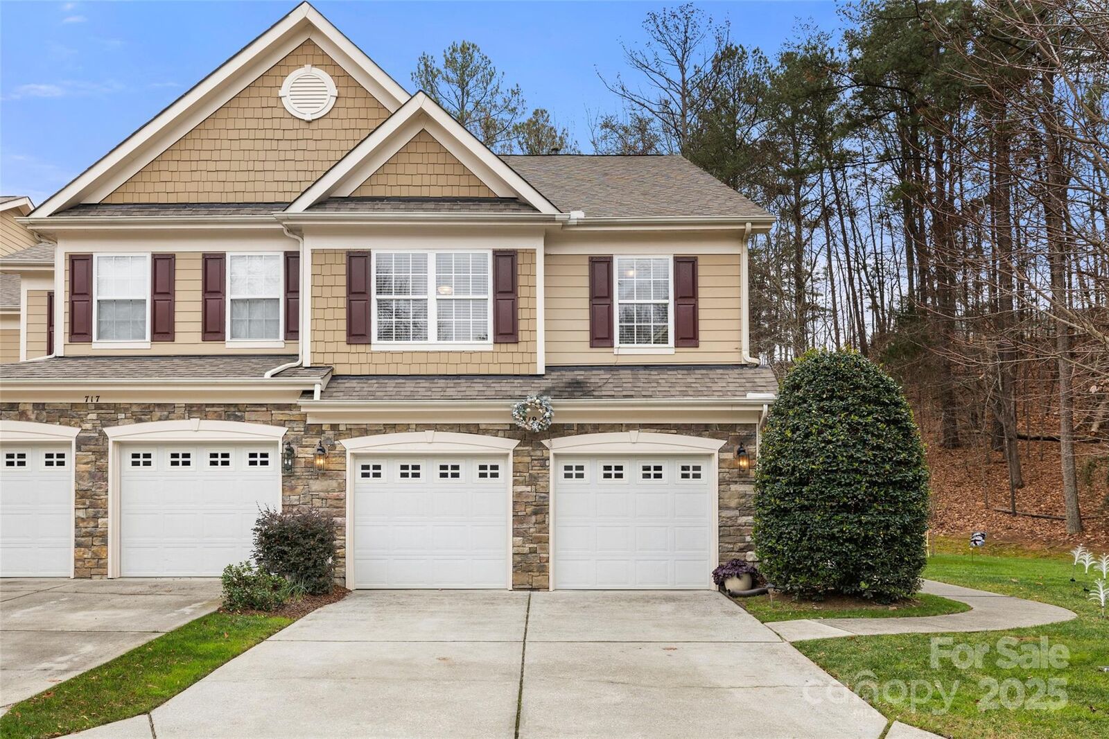 Property Photo: 719 Deerbrook Lane SC 29708