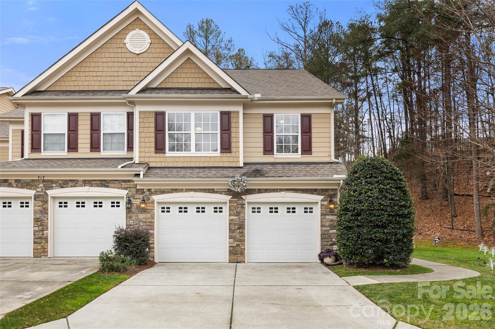 Property Photo:  719 Deerbrook Lane  SC 29708 
