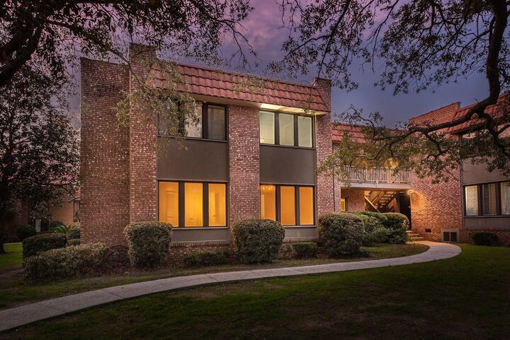 220 3rd Avenue # 4B  Charleston SC 29403 photo