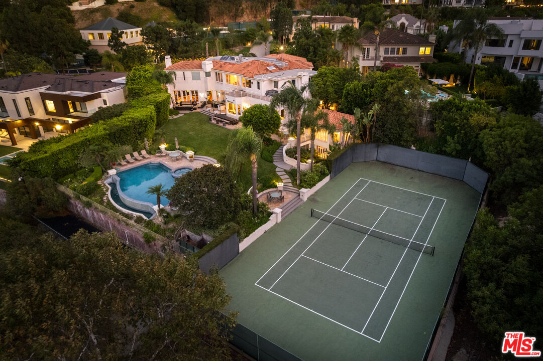 Property Photo: 14035 Aubrey Rd CA 90210